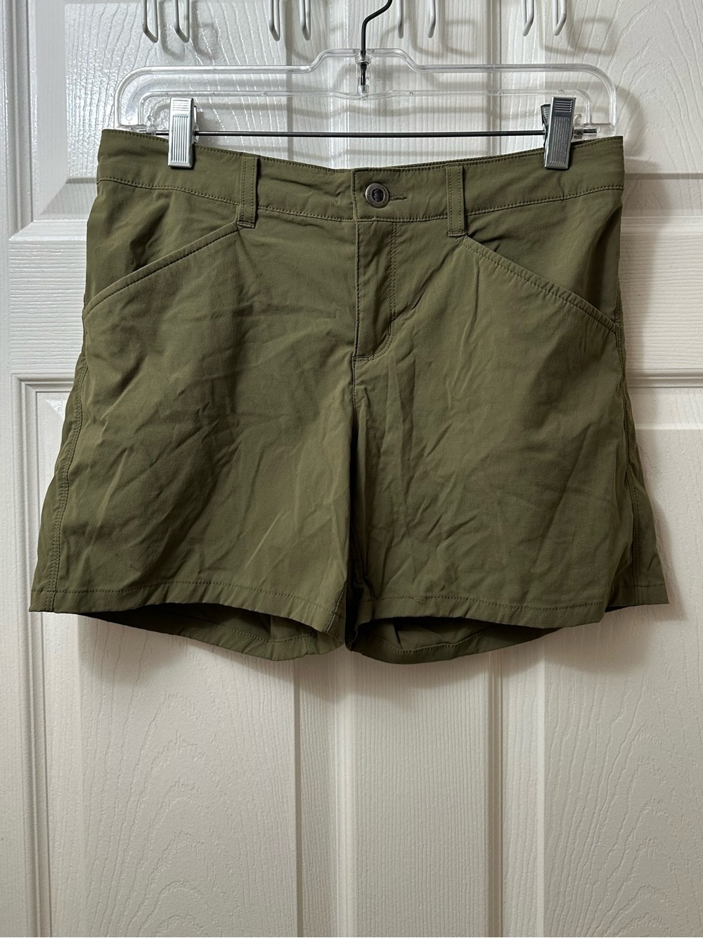 Patagonia Women's Quandary Shorts 5"
Size 2